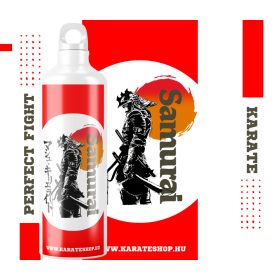 Karatés kulacs 3.
