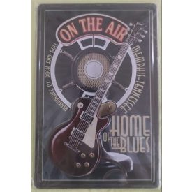 Dombornyomott fém tábla - on the air